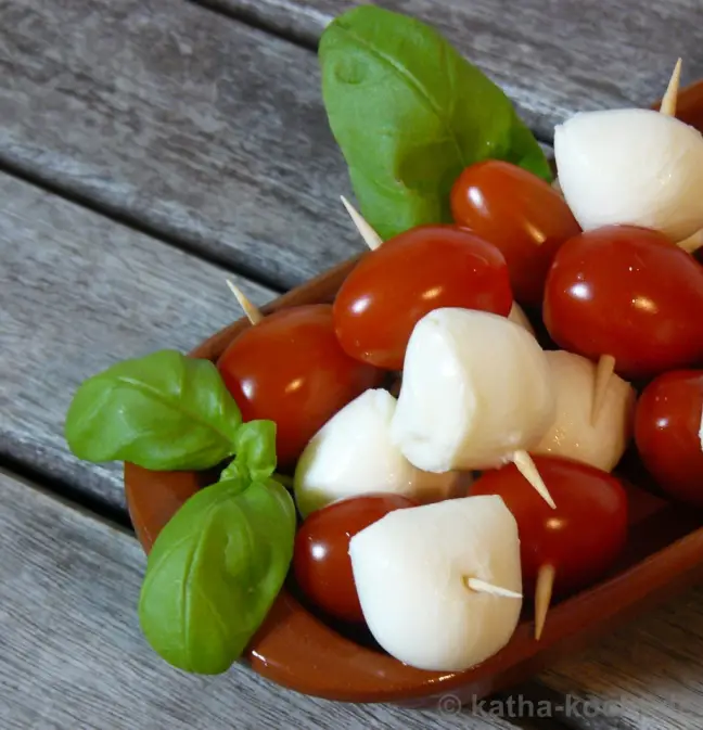 Tomate-Mozzarella Spießchen von Katharina